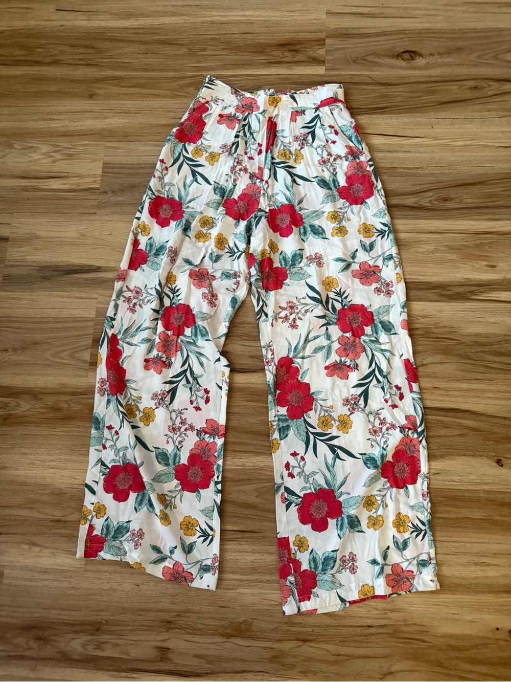 Z Supply White Wide-Leg Floral Pants with Red & Yellow Flowers